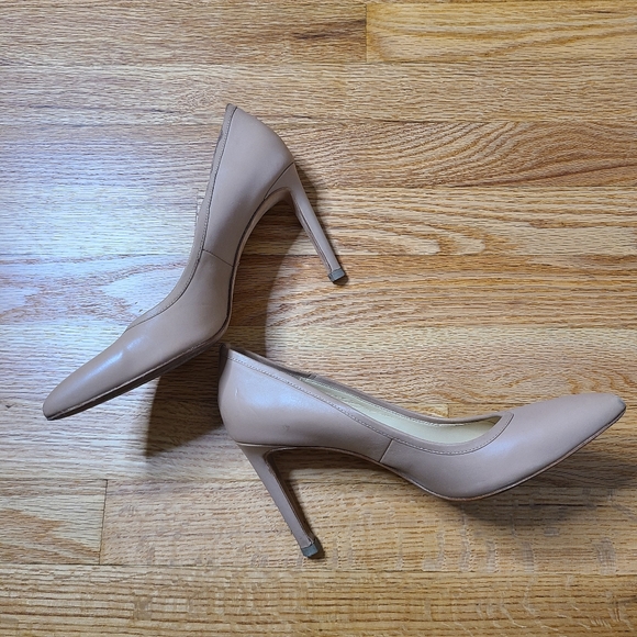 Brian Atwood 8M Nude Malika Heels - Picture 2 of 11